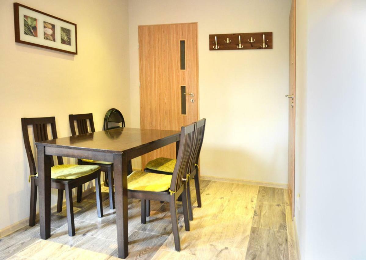 Dom W Santocznie Apartamento Santoczno Exterior foto