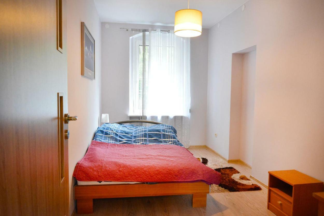Dom W Santocznie Apartamento Santoczno Exterior foto