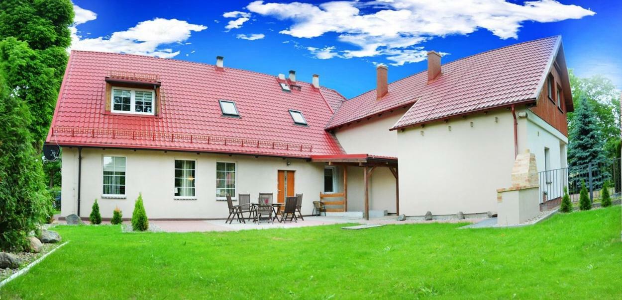 Dom W Santocznie Apartamento Santoczno Exterior foto
